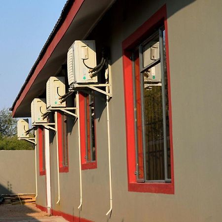 Mathlyn Guesthouse Gaborone Bagian luar foto