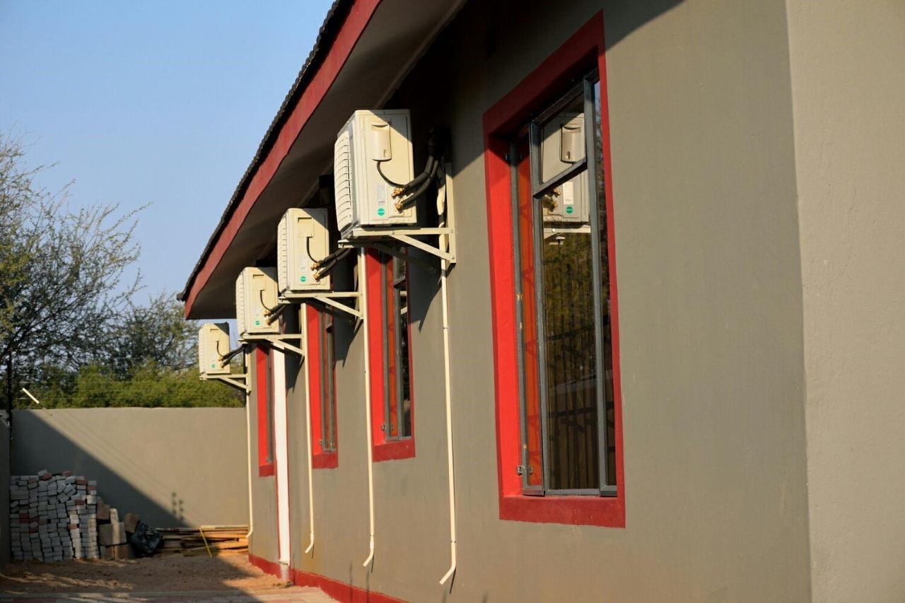 Mathlyn Guesthouse Gaborone Bagian luar foto