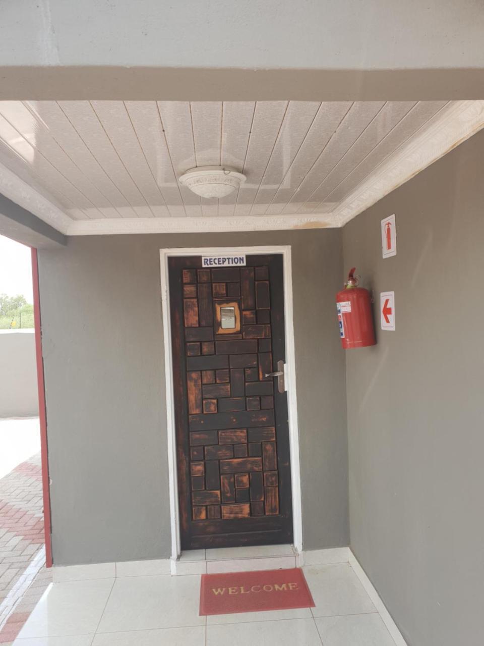 Mathlyn Guesthouse Gaborone Bagian luar foto