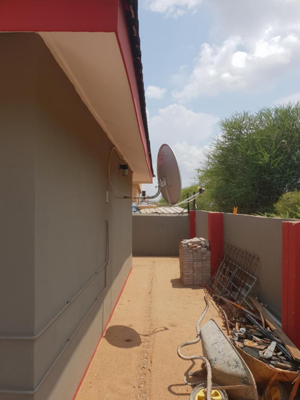 Mathlyn Guesthouse Gaborone Bagian luar foto